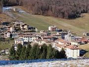 12 Dal roccolo vista sul centro di Valpiana